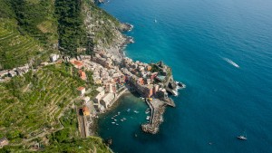 The coastline of Italy by Tripinview