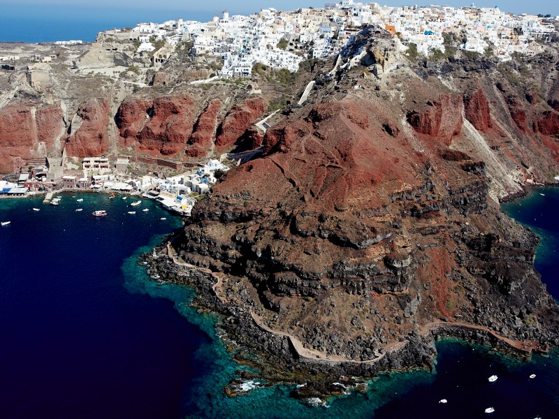 Santorini: Best honeymoon destination in the world