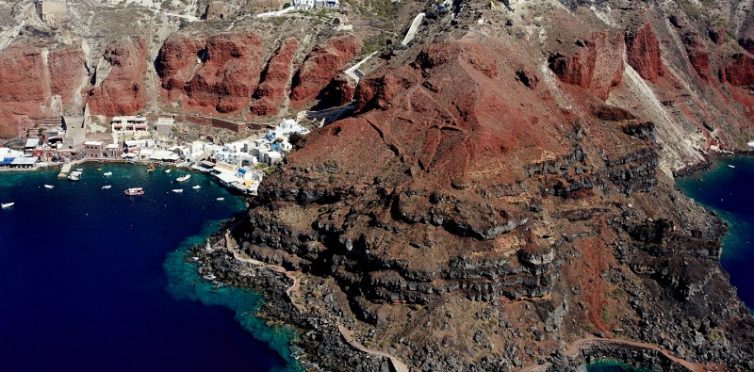 Santorini: Best honeymoon destination in the world